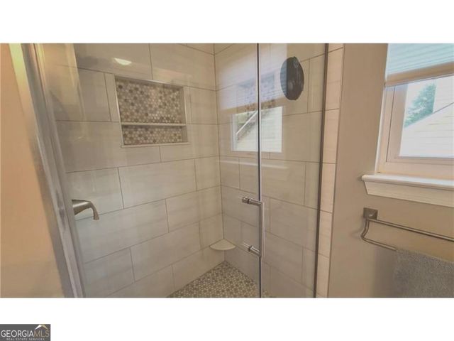7521 Mounring Dove Way, Flowery Branch, GA 30542