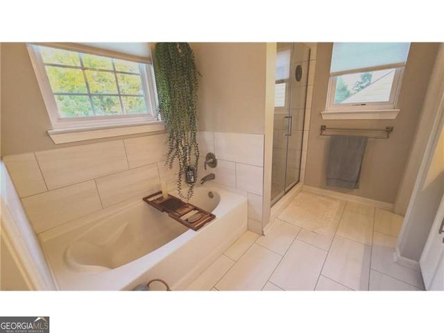 7521 Mounring Dove Way, Flowery Branch, GA 30542