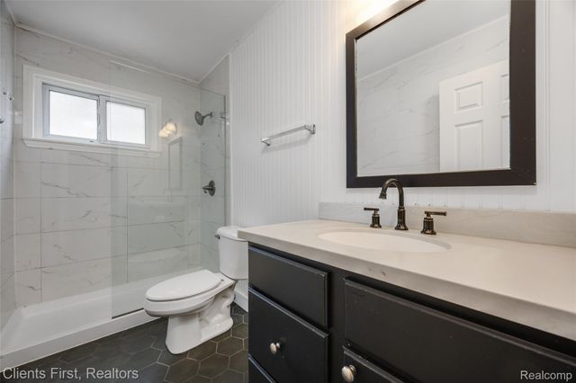 4993 Bedford Street, Dearborn Heights, MI 48125