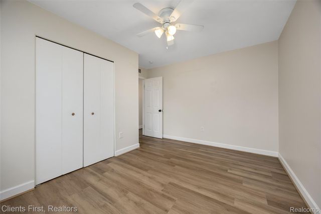 4993 Bedford Street, Dearborn Heights, MI 48125