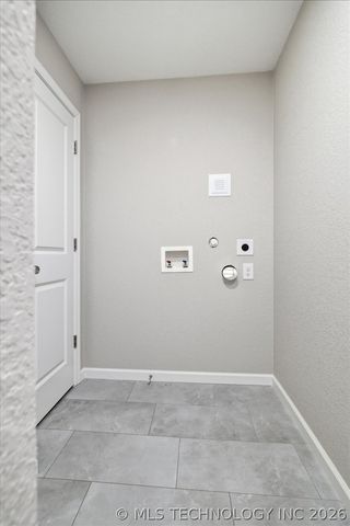 6837 E King Place, Tulsa, OK 74115