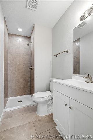 6837 E King Place, Tulsa, OK 74115