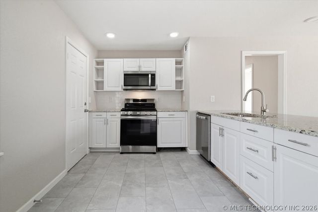 6837 E King Place, Tulsa, OK 74115