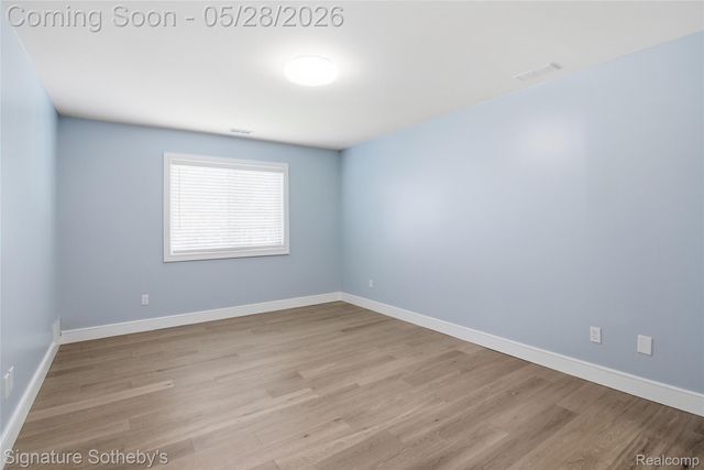 29850 W 12 Mile Road 512, Farmington Hills, MI 48334