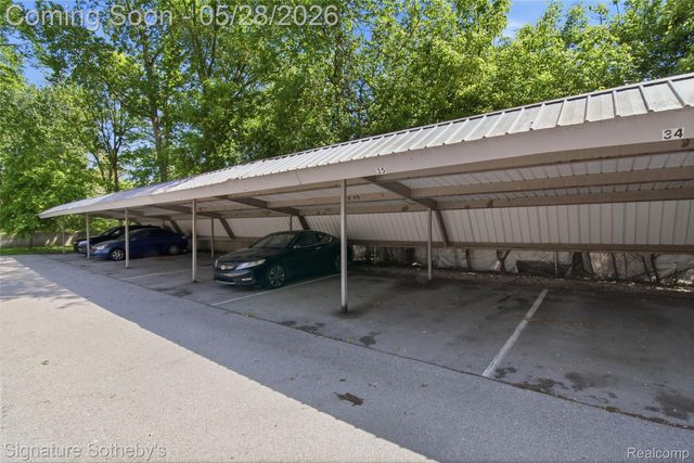 29850 W 12 Mile Road 512, Farmington Hills, MI 48334