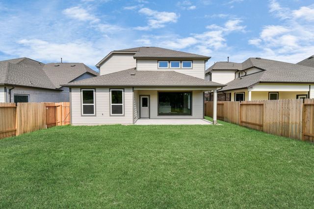 12027 Maple Oak Drive, Houston, TX 77066