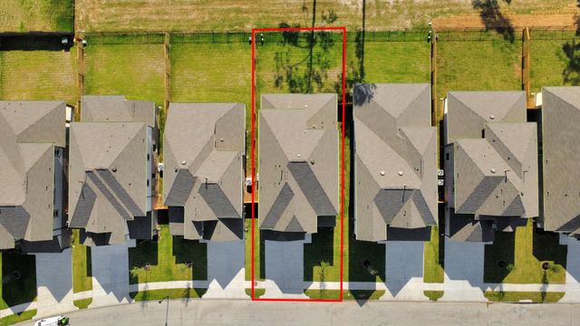 12027 Maple Oak Drive, Houston, TX 77066