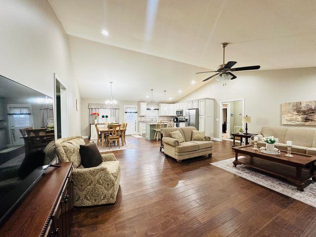 2209 Rooks Branch Road, Keavy, KY 40737