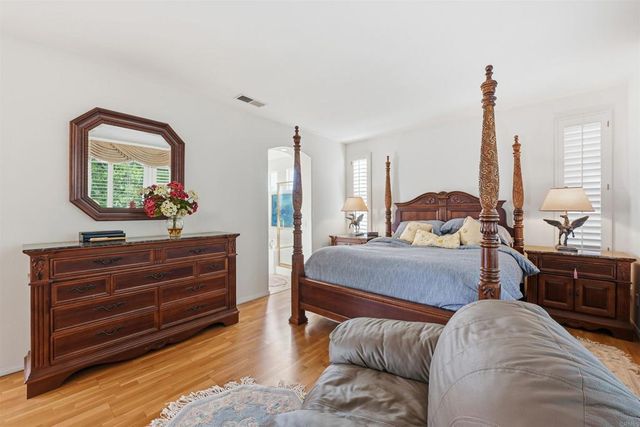 8010 Gilman Court, La Jolla, CA 92037