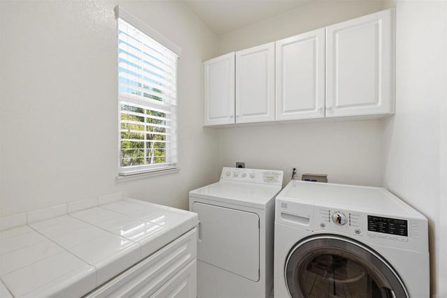 8010 Gilman Court, La Jolla, CA 92037