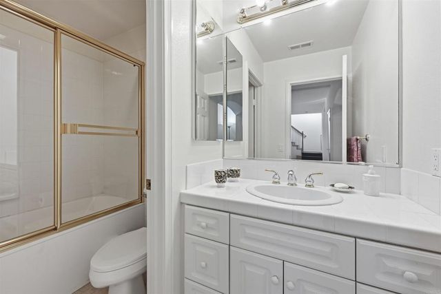 8010 Gilman Court, La Jolla, CA 92037