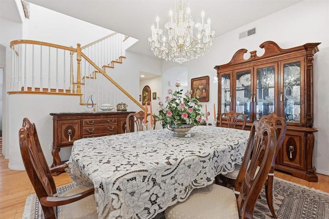 8010 Gilman Court, La Jolla, CA 92037