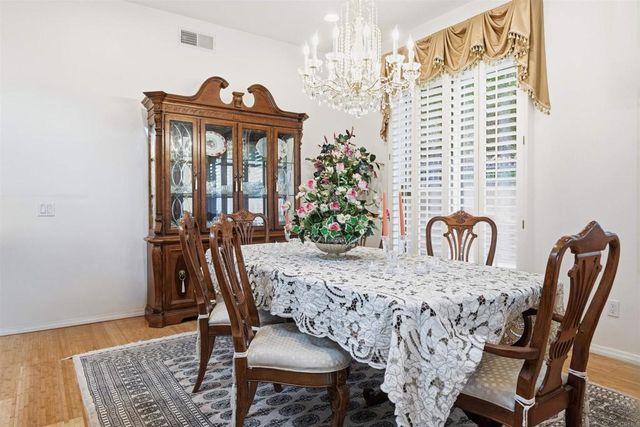 8010 Gilman Court, La Jolla, CA 92037