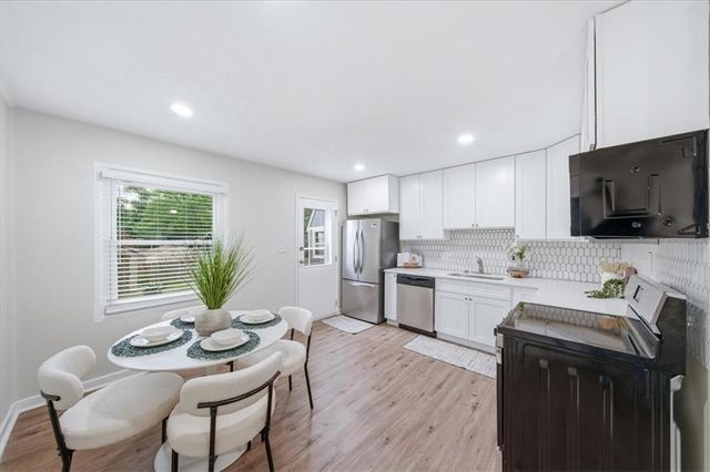1736 Brook Street, Lawrence, KS 66044