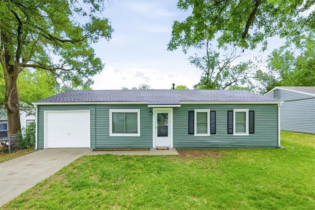 1736 Brook Street, Lawrence, KS 66044