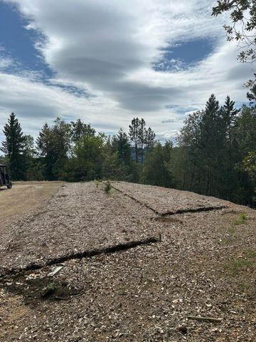 Redwood Highway 1101, O'brien, OR 97534