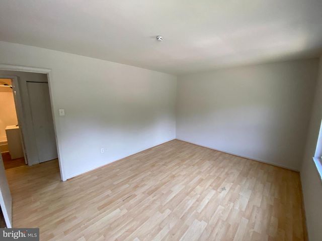 200 BRIGHTON SQ, Fredericksburg, VA 22401