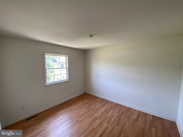 200 BRIGHTON SQ, Fredericksburg, VA 22401