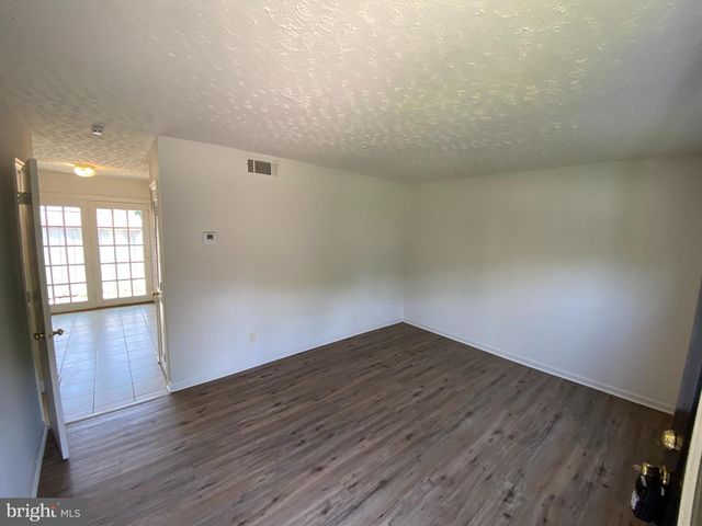 200 BRIGHTON SQ, Fredericksburg, VA 22401