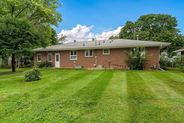 1726 Avon Court, Beloit, WI 53511