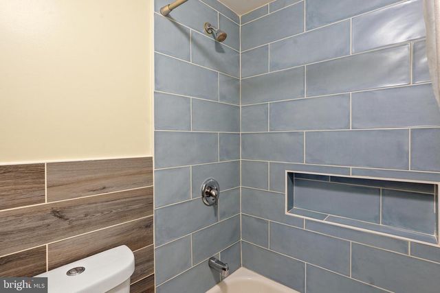 5 NEPTUNE LN, Willingboro, NJ 08046