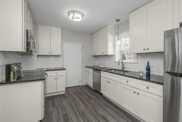 1764 English Street, Maplewood, MN 55109