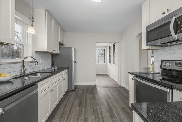 1764 English Street, Maplewood, MN 55109