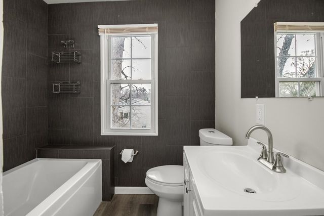 1764 English Street, Maplewood, MN 55109