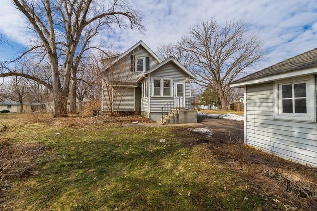 1764 English Street, Maplewood, MN 55109