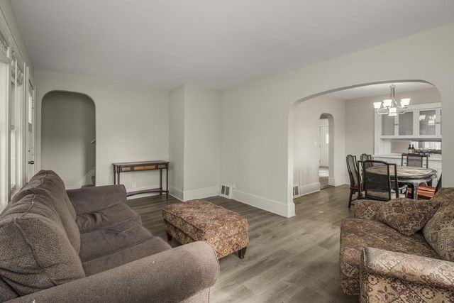 1764 English Street, Maplewood, MN 55109