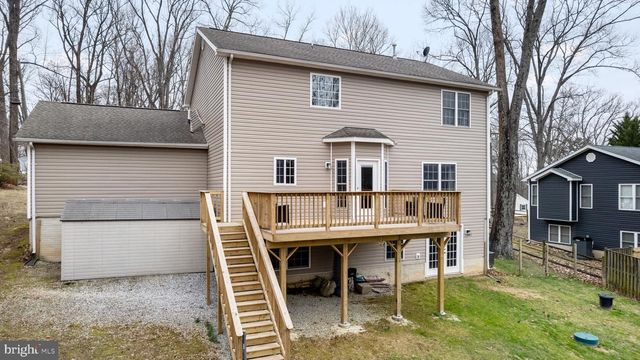 33 CAESAR RD, Harpers Ferry, WV 25425