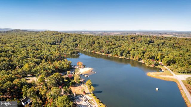 33 CAESAR RD, Harpers Ferry, WV 25425
