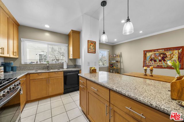 3166 S Sepulveda Boulevard 14, Los Angeles, CA 90034