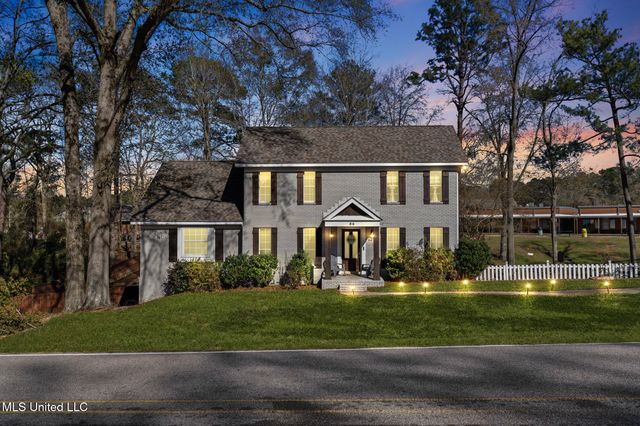 50 Leaf Lane, Hattiesburg, MS 39402
