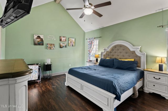 50 Leaf Lane, Hattiesburg, MS 39402