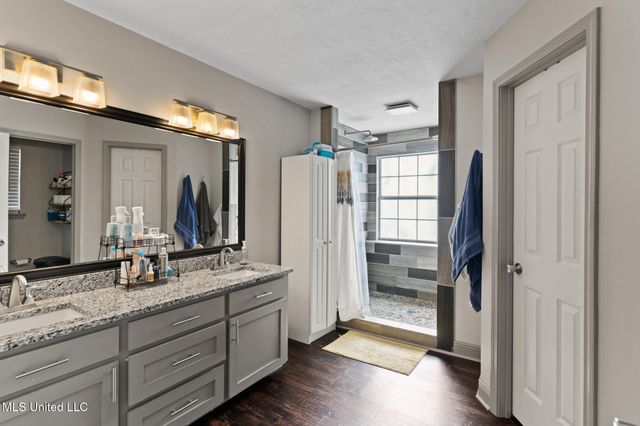 50 Leaf Lane, Hattiesburg, MS 39402