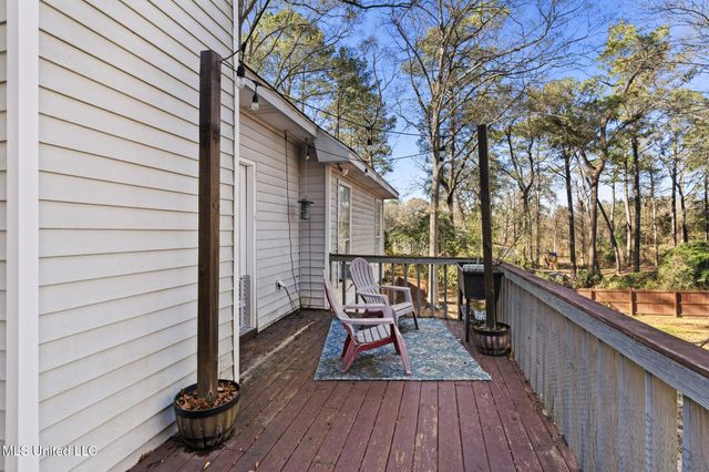 50 Leaf Lane, Hattiesburg, MS 39402