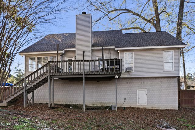 50 Leaf Lane, Hattiesburg, MS 39402