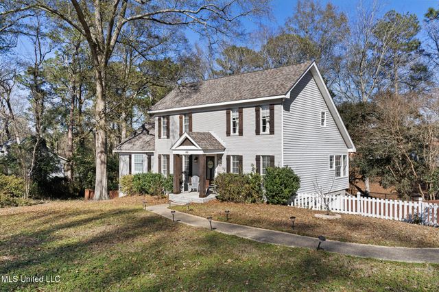 50 Leaf Lane, Hattiesburg, MS 39402