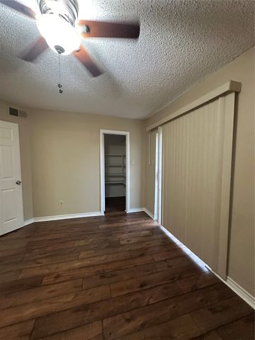 3936 Brandon Park Drive, Garland, TX 75044