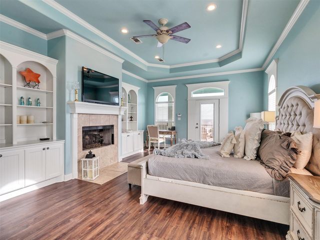 2276 Trinidad Drive, Crystal Beach, TX 77650