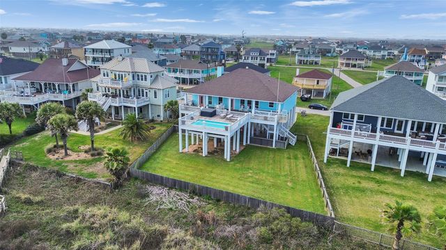 2276 Trinidad Drive, Crystal Beach, TX 77650