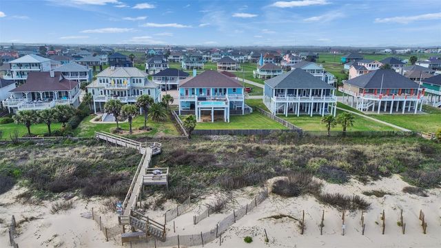 2276 Trinidad Drive, Crystal Beach, TX 77650