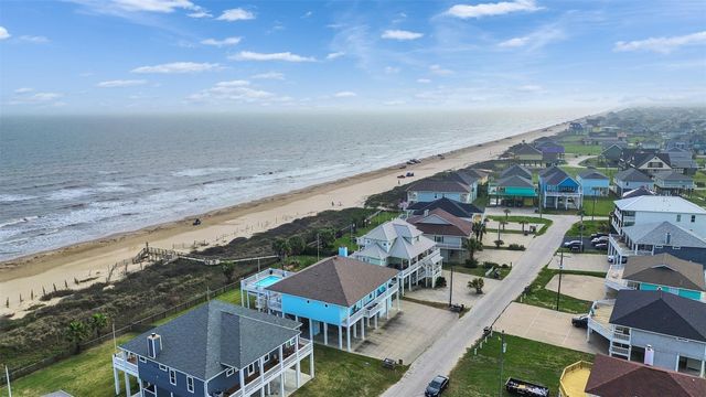 2276 Trinidad Drive, Crystal Beach, TX 77650