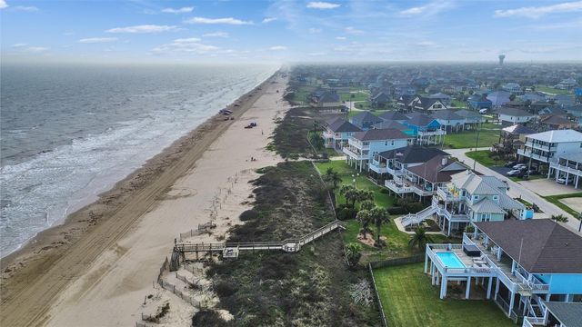 2276 Trinidad Drive, Crystal Beach, TX 77650