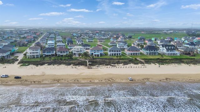 2276 Trinidad Drive, Crystal Beach, TX 77650