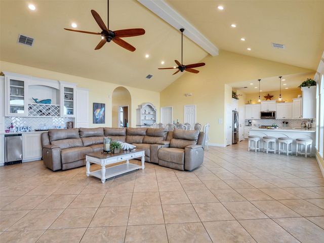 2276 Trinidad Drive, Crystal Beach, TX 77650