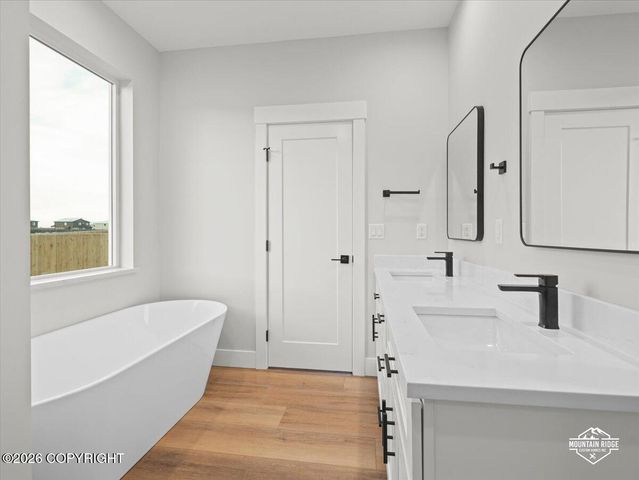 2252 S Skyward View Circle, Palmer, AK 99645