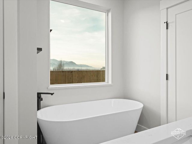 2252 S Skyward View Circle, Palmer, AK 99645