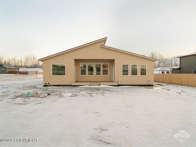 2252 S Skyward View Circle, Palmer, AK 99645